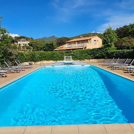 T2 Dolce & B4 Vue Et Piscine Apartment *
