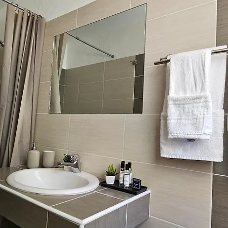 T2 Dolce & B4 Vue Et Piscine